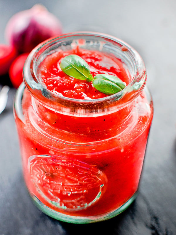 Homemade tomato sauce