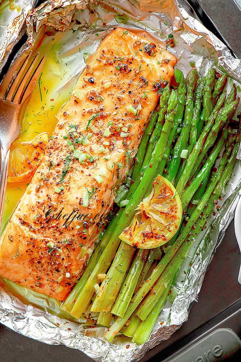 salmon and asparagus in foil
