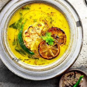 red lentil soup with lemon