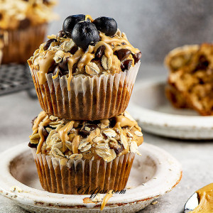 banana oatmeal muffins