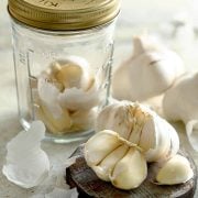 how-to-peel-garlic-1