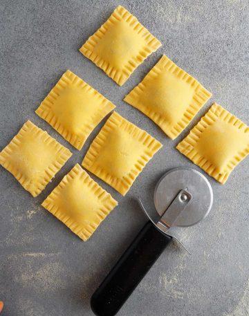 Homemade Spinach Ricotta Ravioli From Scratch - Chefjar