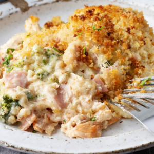 A plate showcasing a serving of chicken cordon bleu casserole.